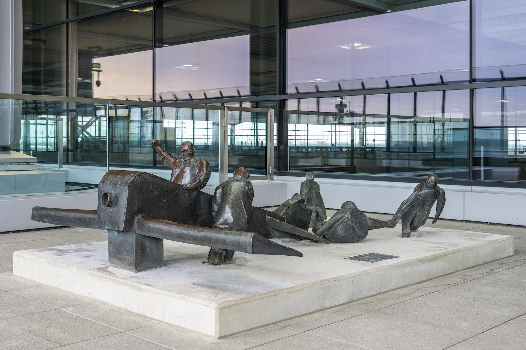 Blick auf das Kunstwerk Vor dem Start in Calais