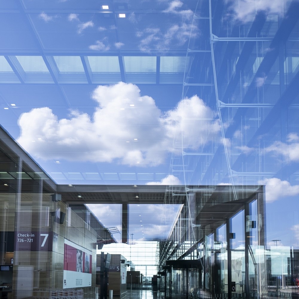 Spiegelung Terminal 1