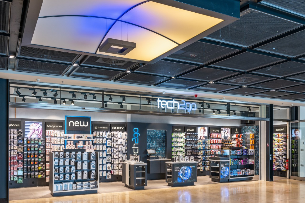 Blick von Außen auf den tech2go Store