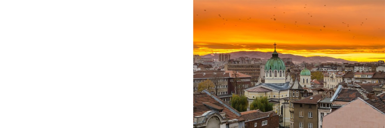 Das Bild zeigt den Blick über die Dächer von Sofia.