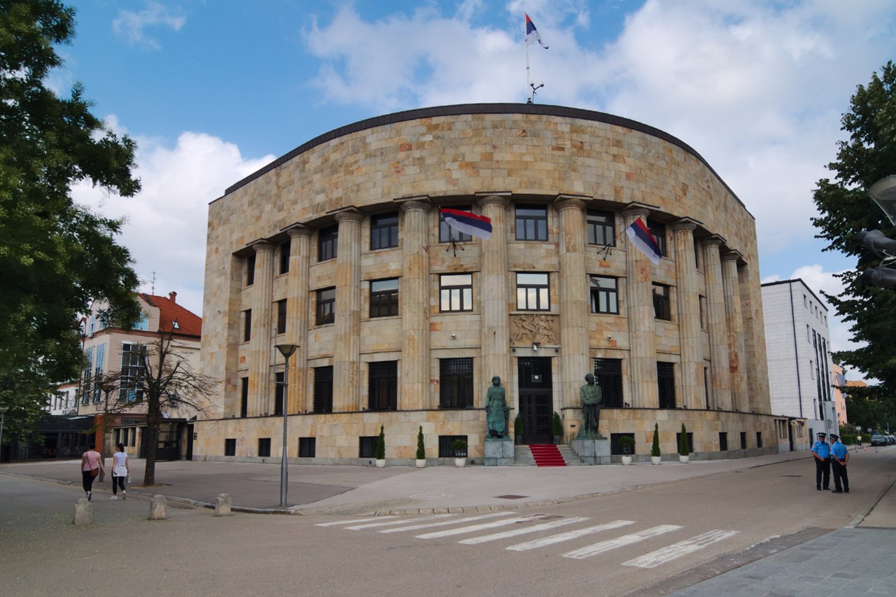 Der Palast der Republik ist die offizielle Residenz des Präsidenten der Republik Srpska. Es befindet sich mitten im Stadtzentrum nahe der Einkaufsstraße Gospodska. 