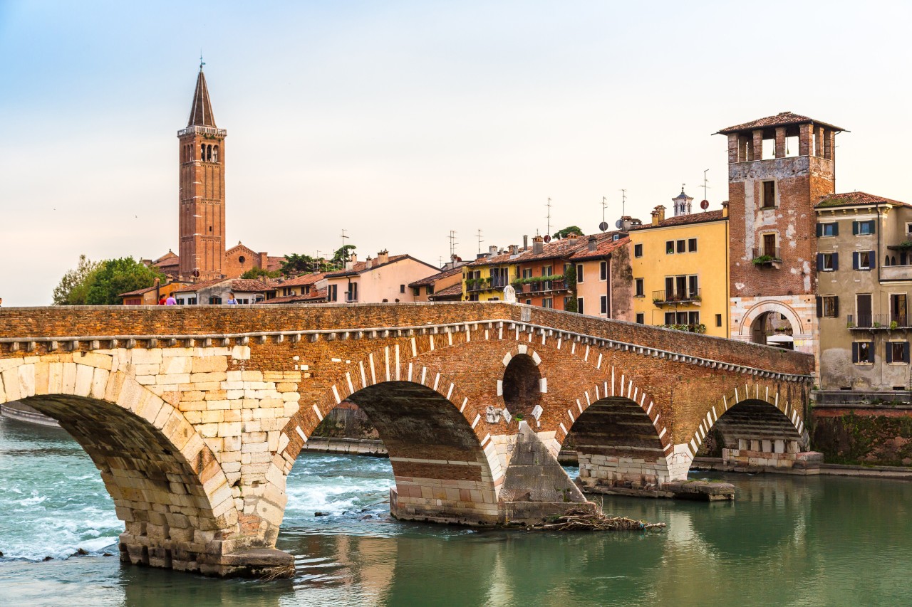 Ponte Pietra 