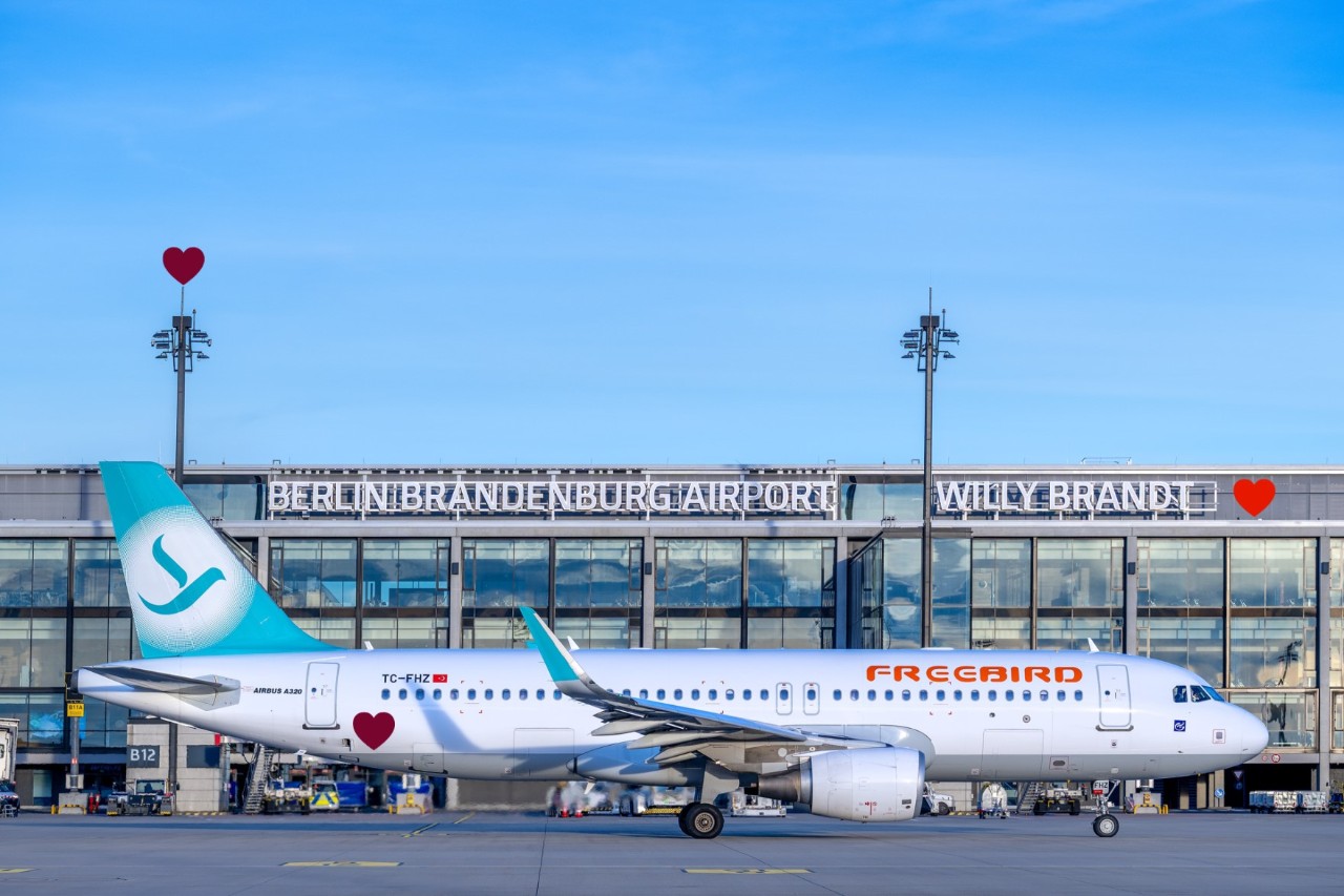 Ein Flugzeug der Fluggesellschaft Freebird Airlines.