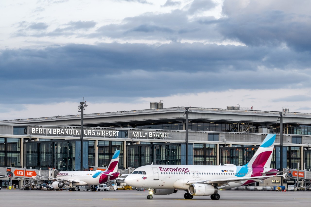 Eurowings Flugzeuge am Flughafen BER
