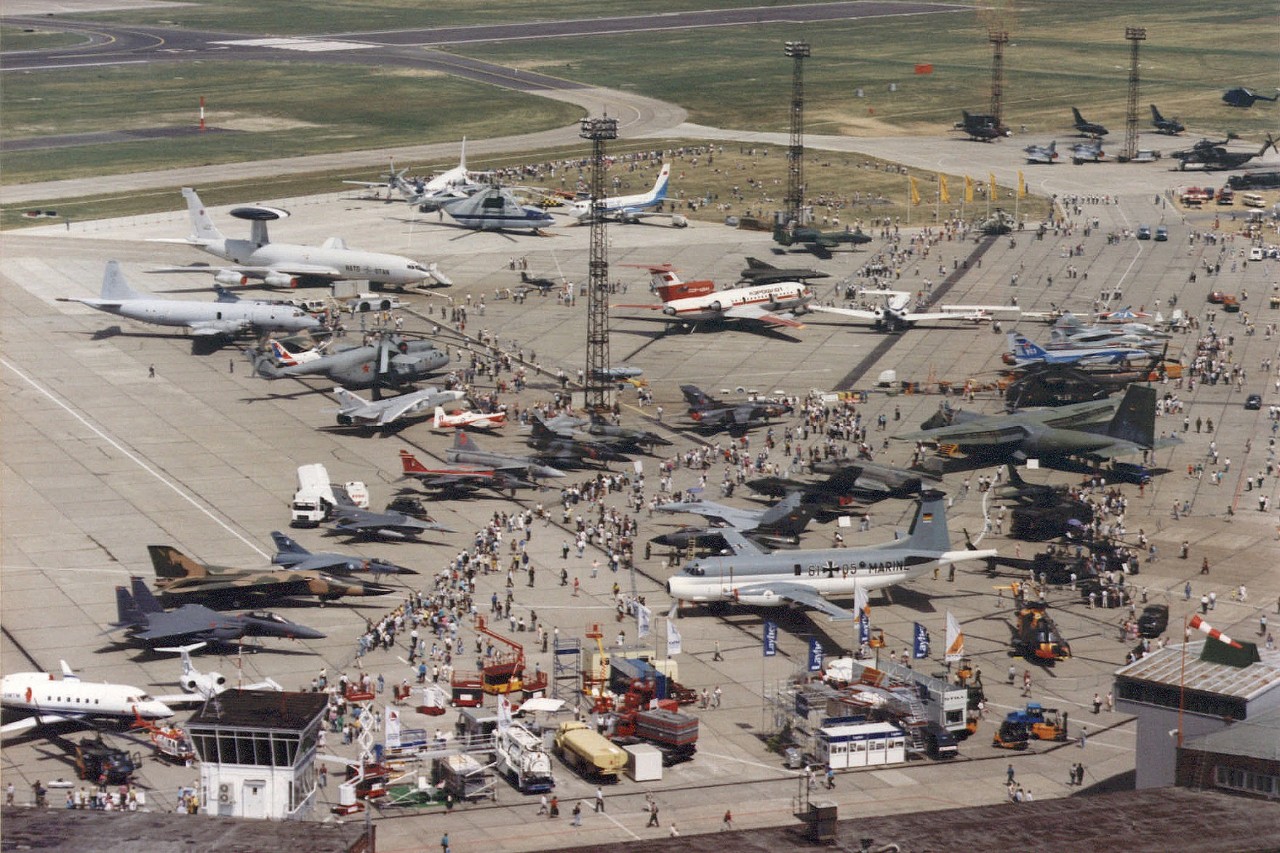 Flugzeuge auf der ILA 1992 auf dem Static Display