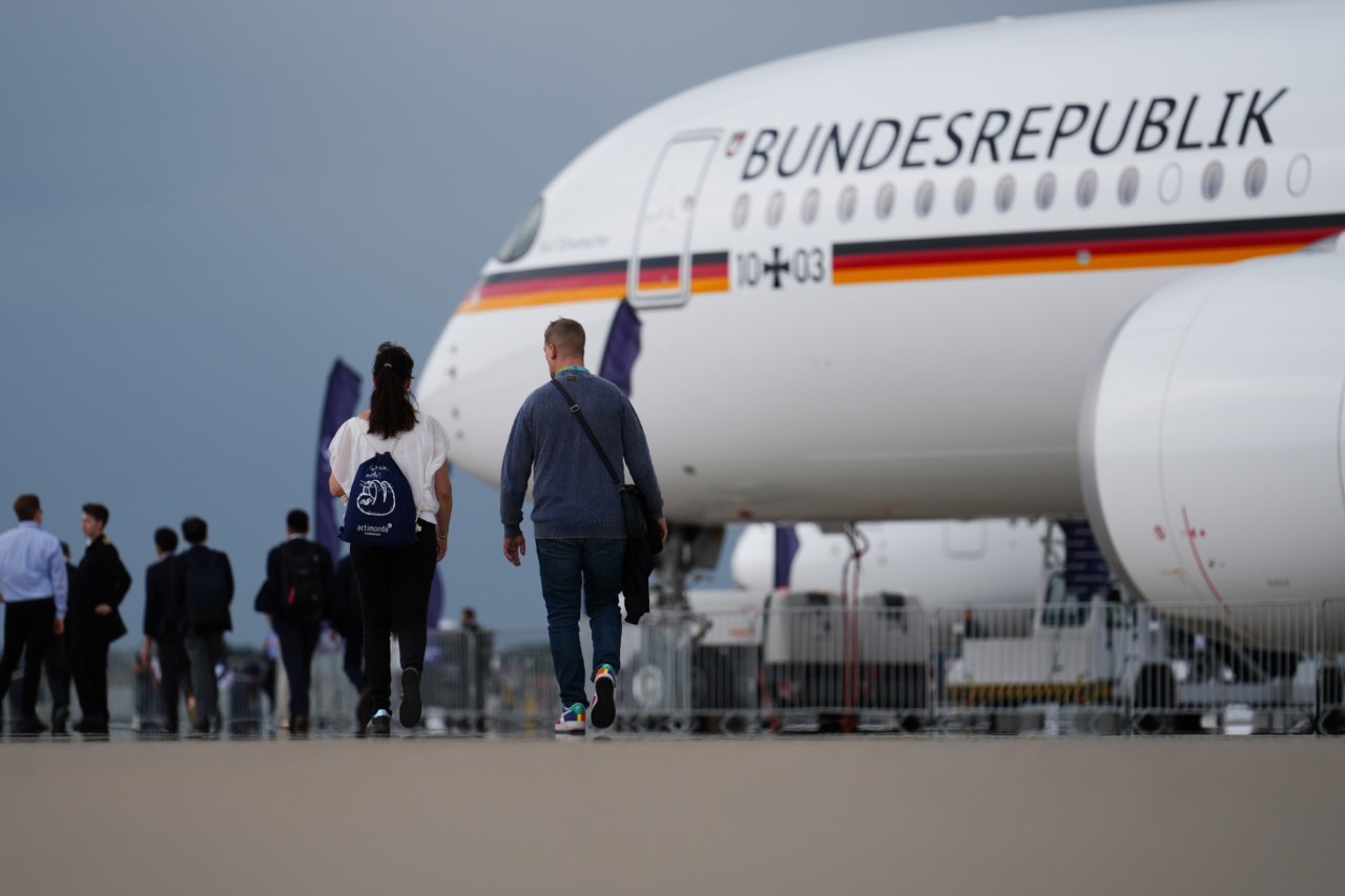 Airbus mit Aufschrift Bundesrepublik Deutschland auf der ILA 2024