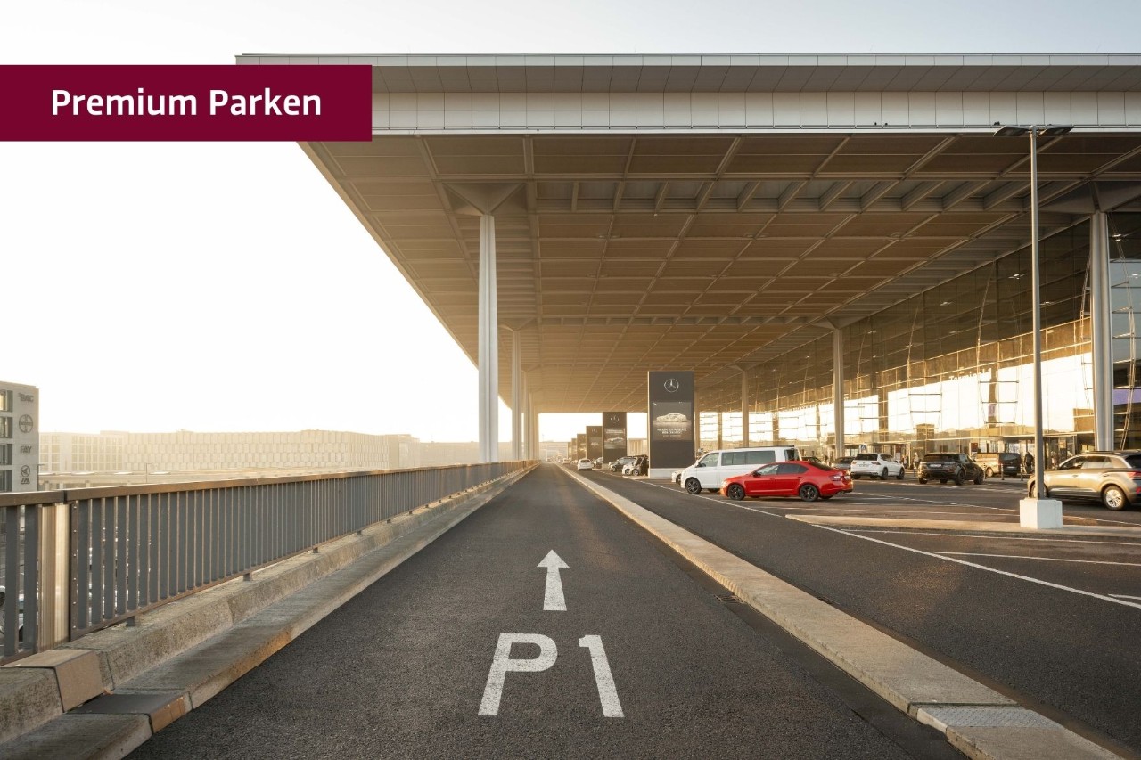 Premium Plus Parken | Premium Plus Parking ©Benjamin Pritzkuleit / Flughafen Berlin Brandenburg GmbH