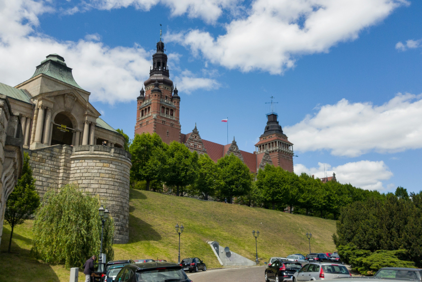 By bus and train from Szczecin to BER