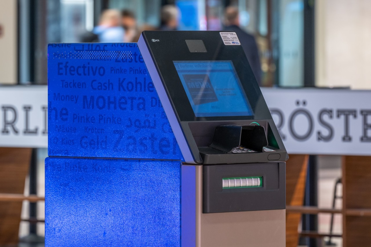 Close-up of a Berliner Volksbank vending machine