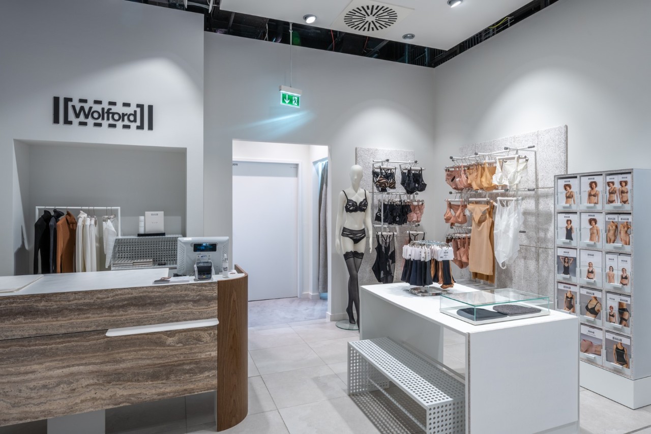 Counter at Wolford. Behind it, the display.