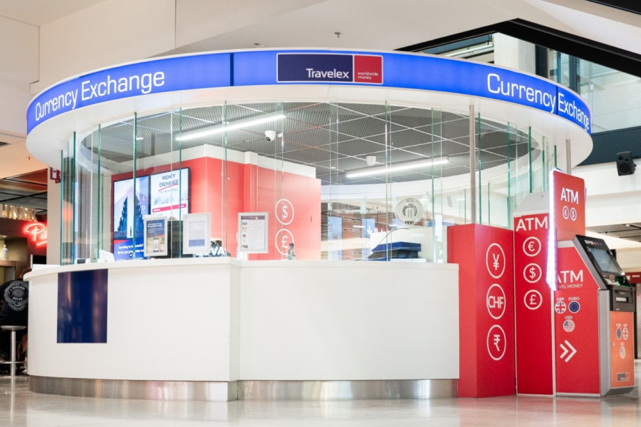 View of the currency exchange counter from outside.