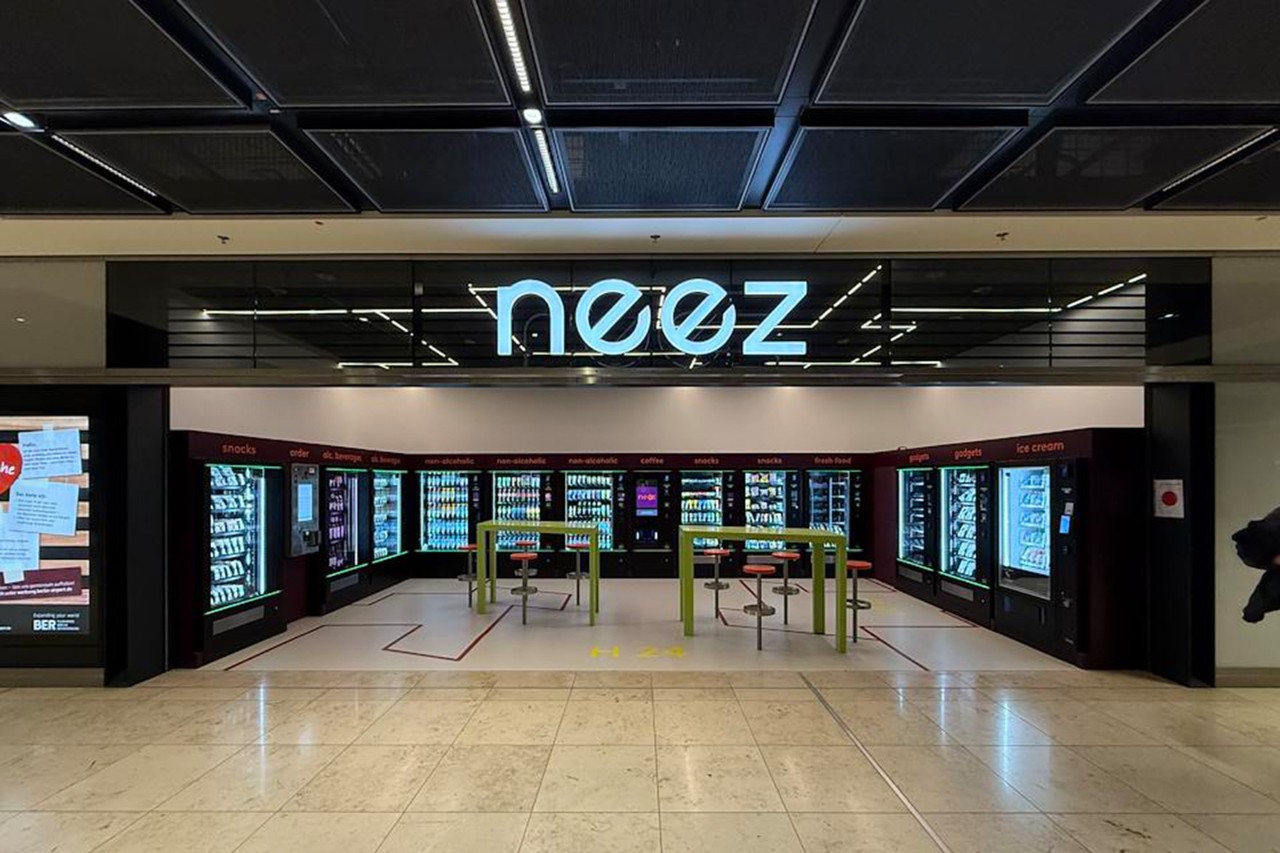Vending machine lounge