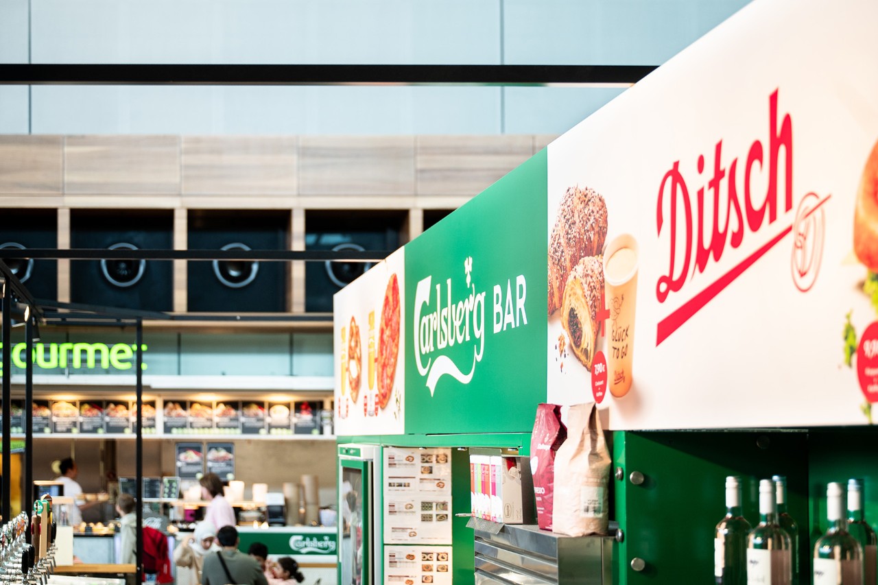 View of the counter at the Carlsberg Bar with the Ditsch logo