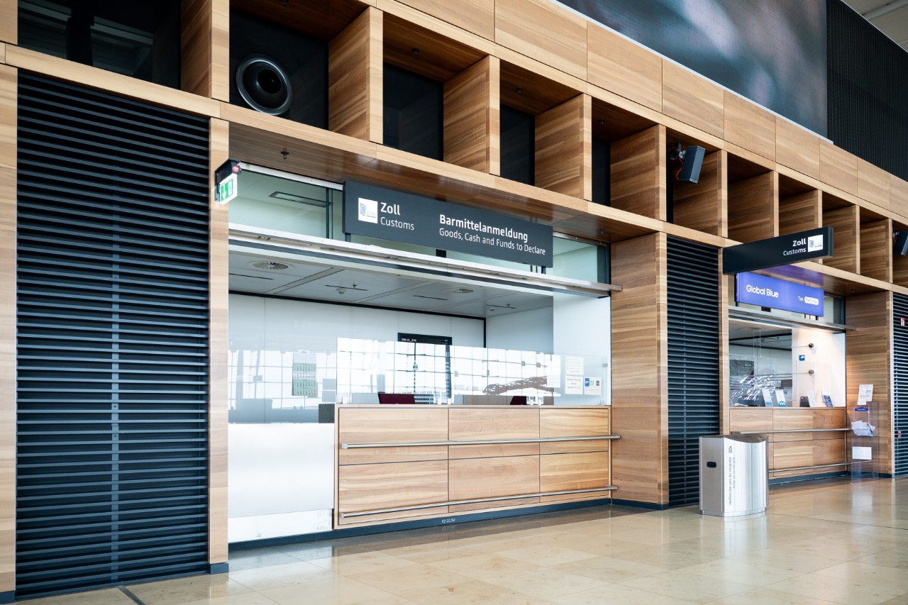 Customs counter on the gallery.