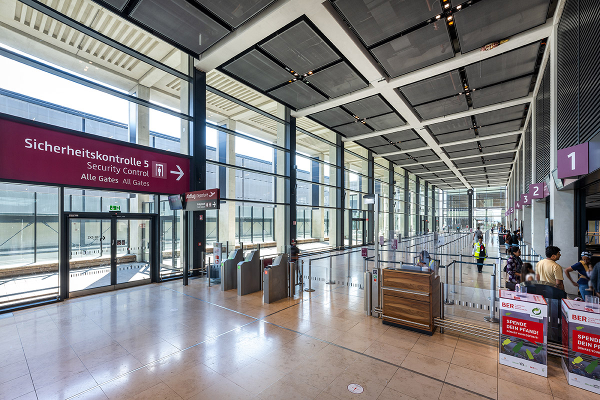 Security control 5 in terminal 1 of BER airport
