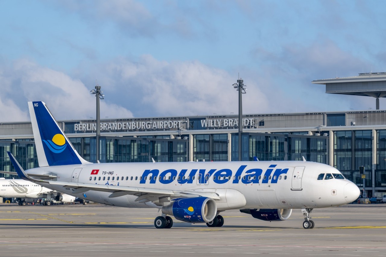 Nouvelair in front of Terminal 1