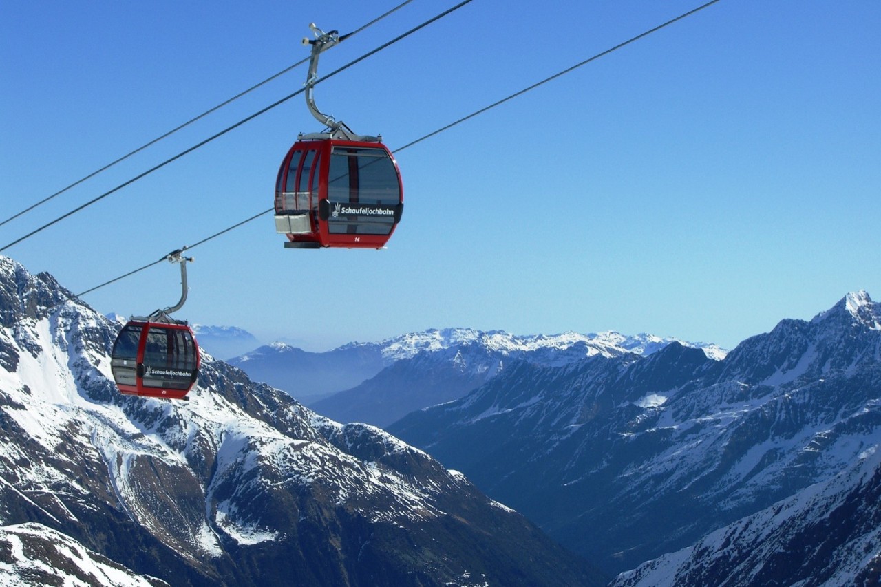 Gondolas on the Stubai Glacier 