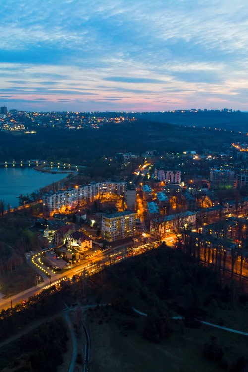 View of Chisinau, river and lights at night © frimufilms/stock.adobe.com