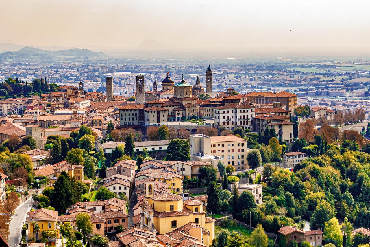 Old Town with historic buildings of Bergamo. © Stanislav / AdobeStock