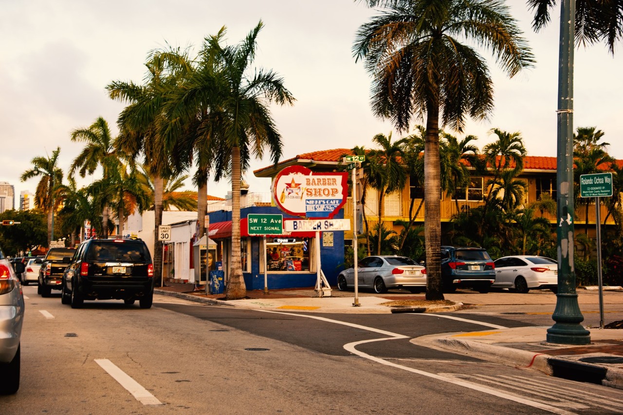 Cuban influences are particularly prominent in Miami’s Little Havana district. You can get good Cuban food on Calle Ocho. © Gabriele Maltinti/stock.adobe.com