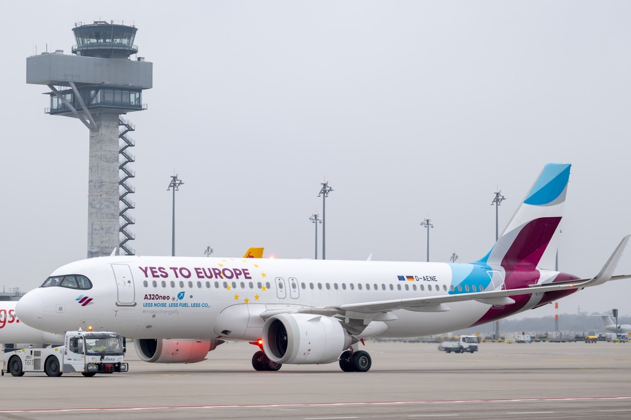 Eurowings in front of the Tower