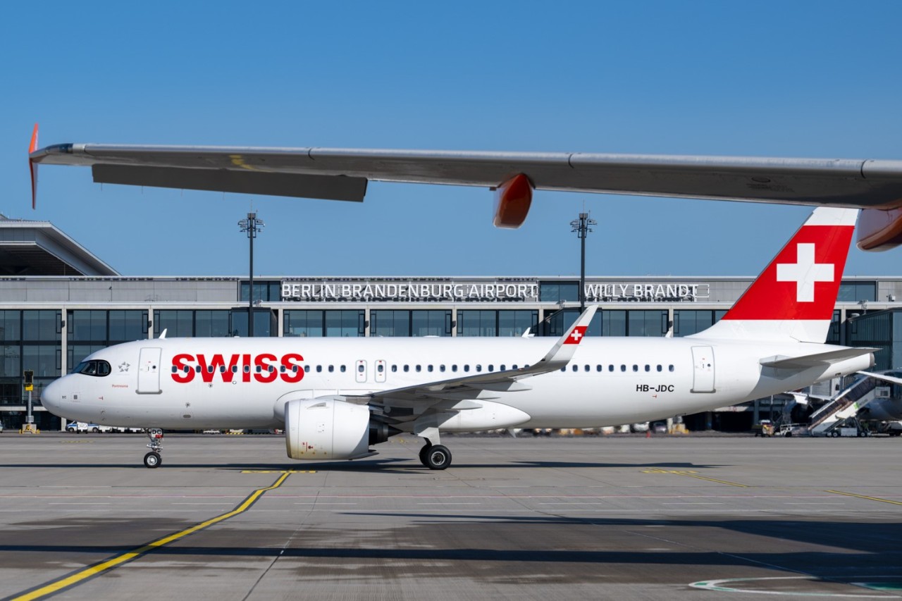 Swiss in front of the Terminal 
