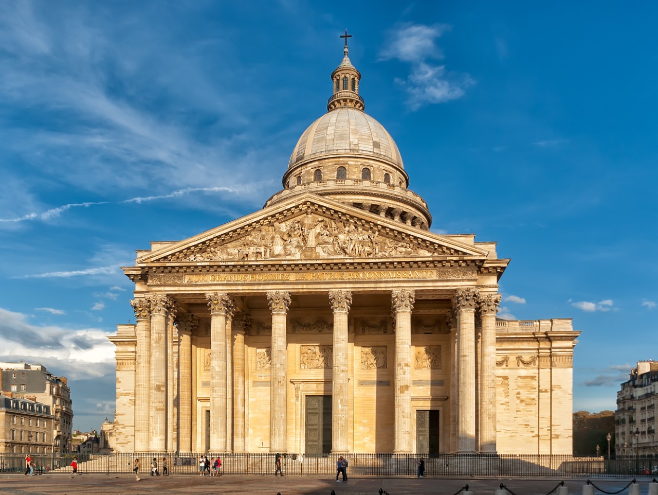 The Panthéon in Paris with neoclassical dome and columned façade.