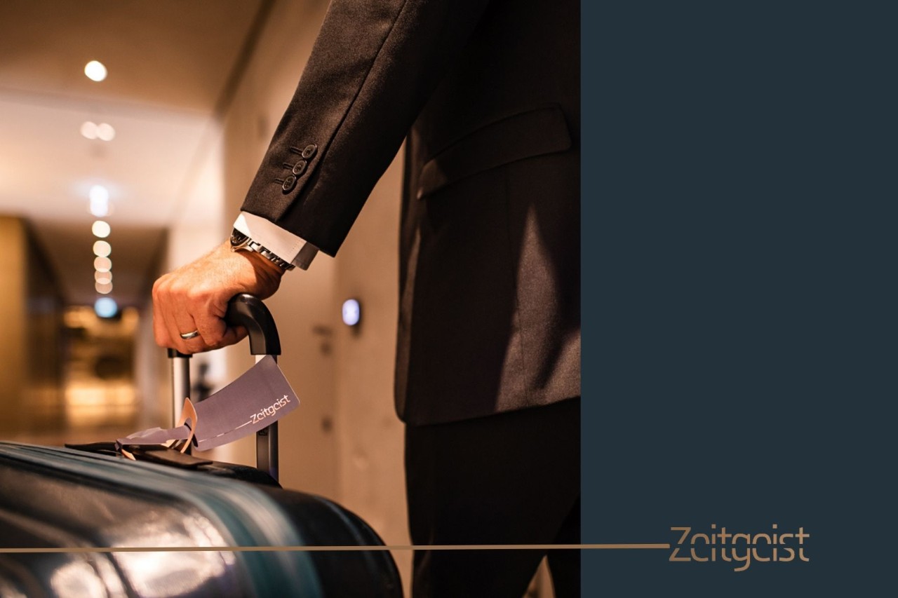 Gast mit Koffer - Guest with baggage ©Ekaterina Zershchikova / FBB