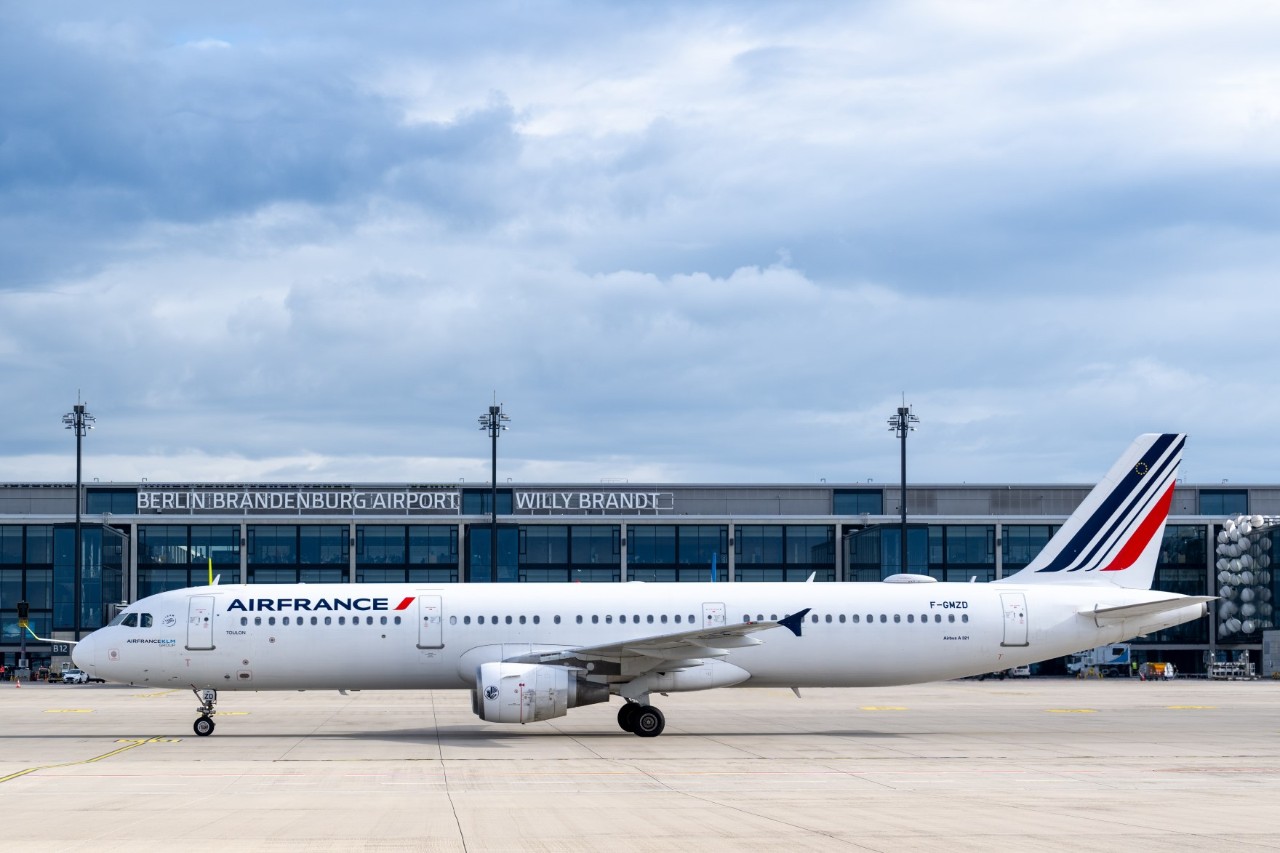 An Air France aircraft on the apron at BER.