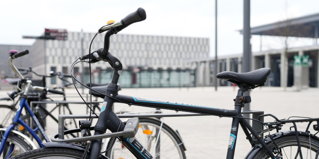 Bike at BER © Oliver Lang / FBB