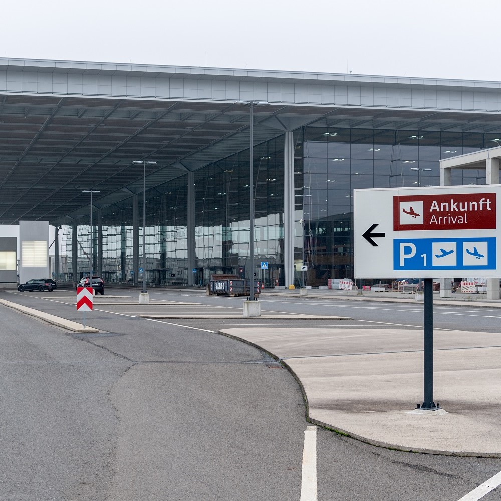 Access with the Terminal T1 short-term car park