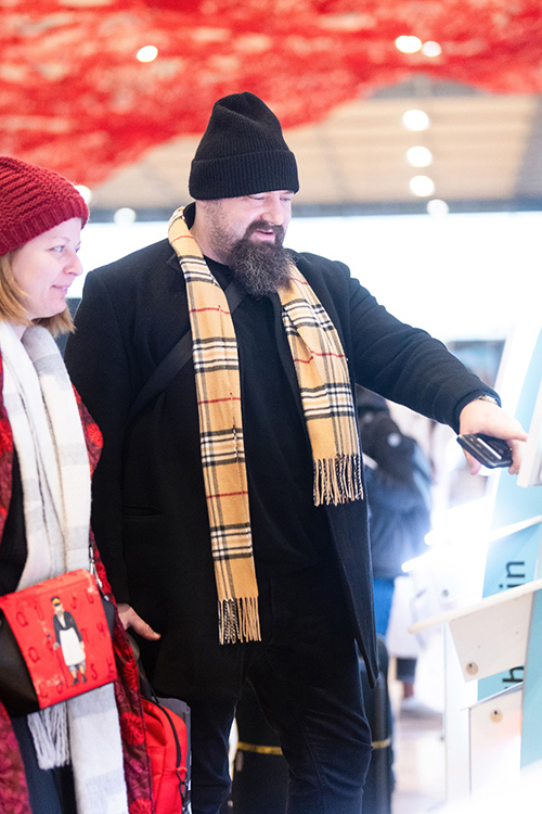 Pasażerowie na lotnisku BER